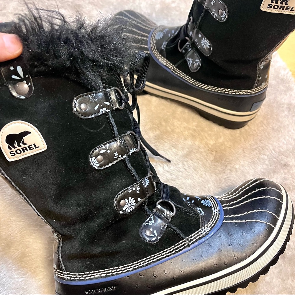 *πHPπ Sorel | Waterproof Joan Of Arctic Boots Daisy Floral Fur Trim Boots SZ5 - Picture 2 of 12